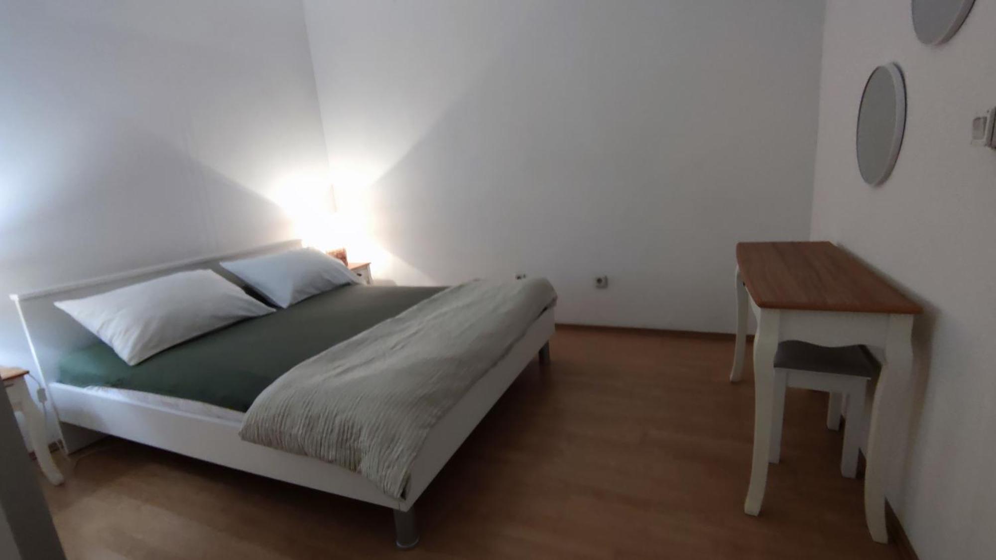 Apartments Kapetanovi Dvori Trogir Exterior photo